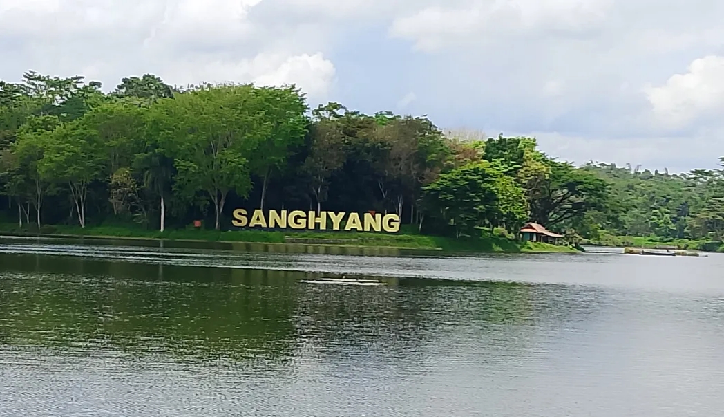Situ Sanghyang, Wisata Lokal di Tengah Alam yang Masih Asri