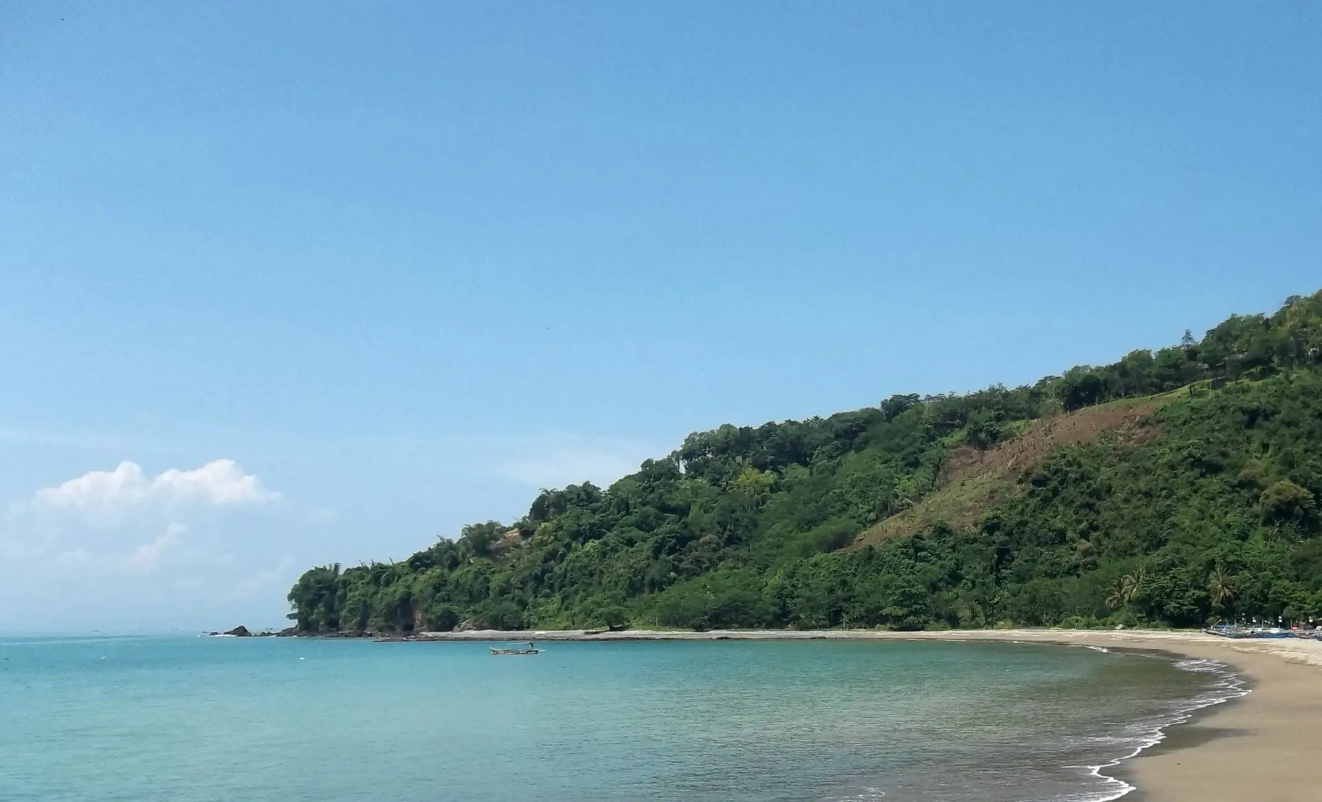Palabuhanratu, Perpaduan Ombak Samudra dan Legenda Pantai Selatan