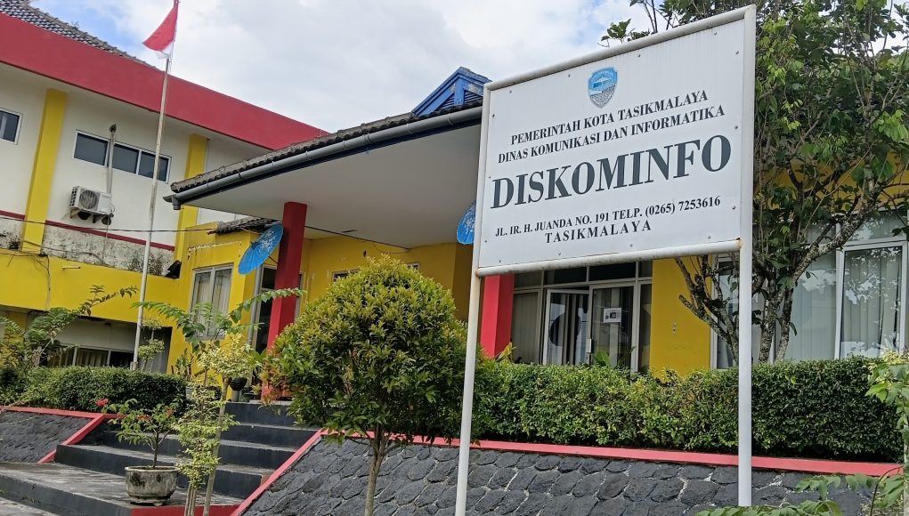 Picsart_26-03-06_22-02-49-103