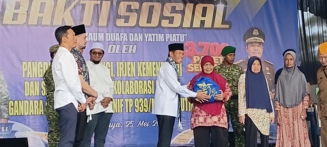 Warga Tasikmalaya Sumringah, Pangdam Siliwangi, Irjen Kemendes, Gandara Group dan Sahabat Ryano Gelar Aksi Sosial Akbar