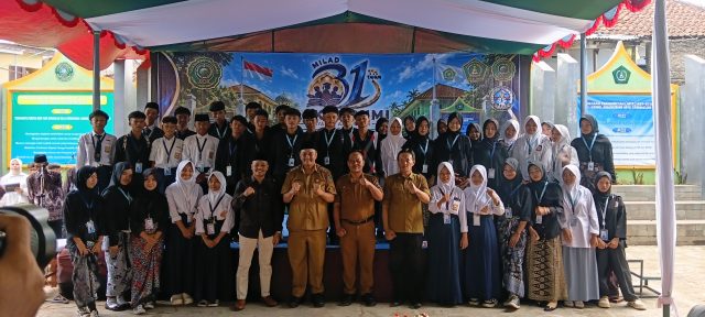 Milad ke-31 Yayasan Asy-Syuhada, Diky Candra Negara Apresiasi Kekompakan Warga dan Kemajuan Pendidikan