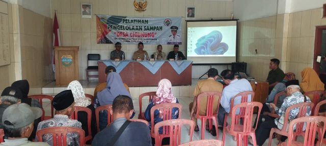 Bank Sampah Jadi Solusi, Desa Cigunung Tingkatkan Kepedulian Lingkungan