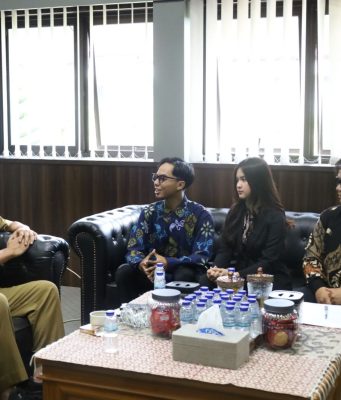 Diky Candra Bekali Mojang Jajaka Kota Tasik Jelang Ajang Tingkat Jabar