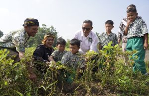 KDC Apresiasi MI Manbaul Ulum, Tanamkan Cinta Lingkungan Sejak Dini Lewat Konsep Alam
