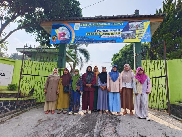 PIP 2026 Cair, Puluhan Siswa MTs Al Mubarokah Cibaros Cineam Terima Bantuan Pendidikan