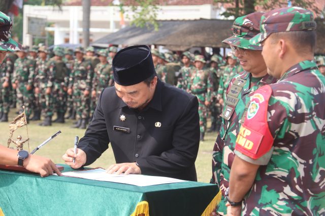 TMMD ke-129 Resmi Dibuka di Parungponteng, Sinergi TNI dan Masyarakat Percepat Pembangunan Desa